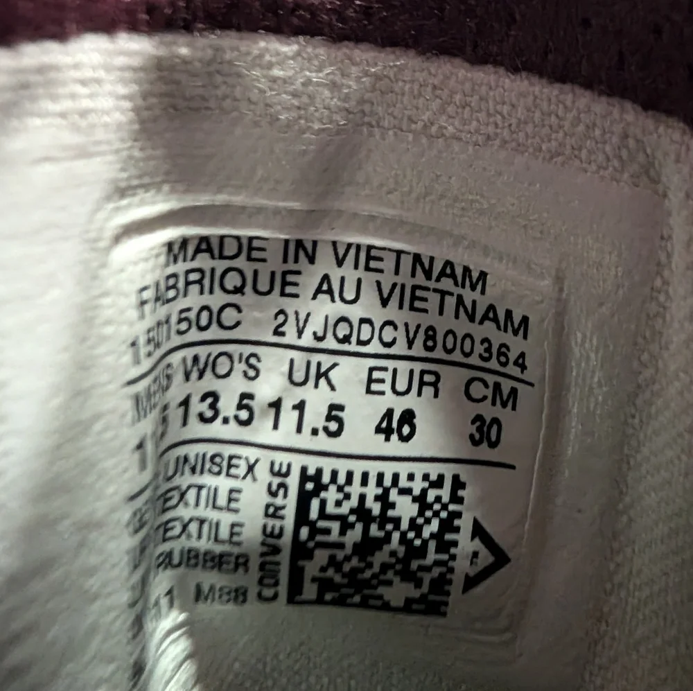 Converse Chuck Taylor II Lunarlon Burgundy Low Top Sneakers Size 11.5 Men - Picture 4 of 9